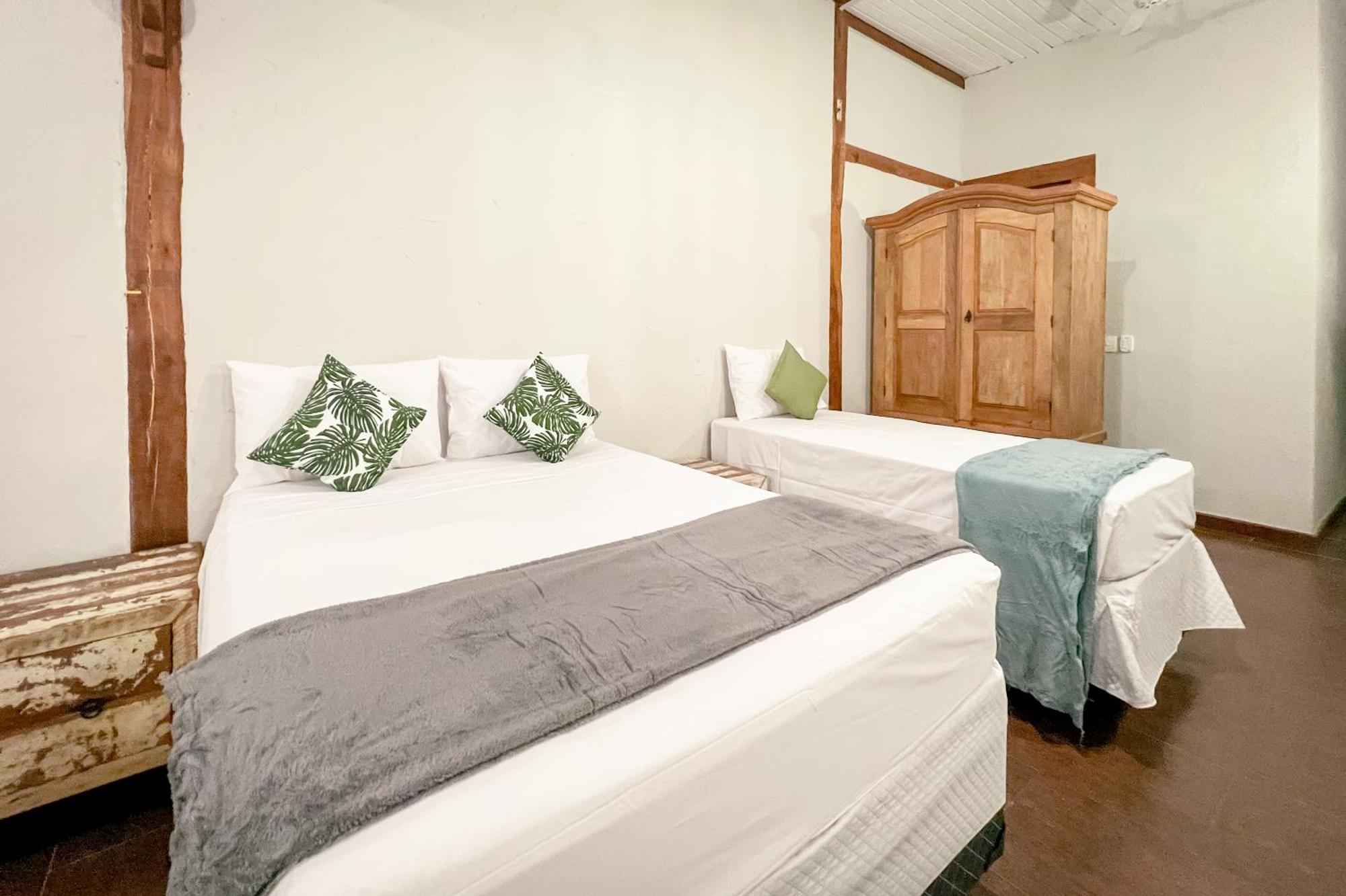 Velinn Pousada Canoa Ilhabela Quarto foto